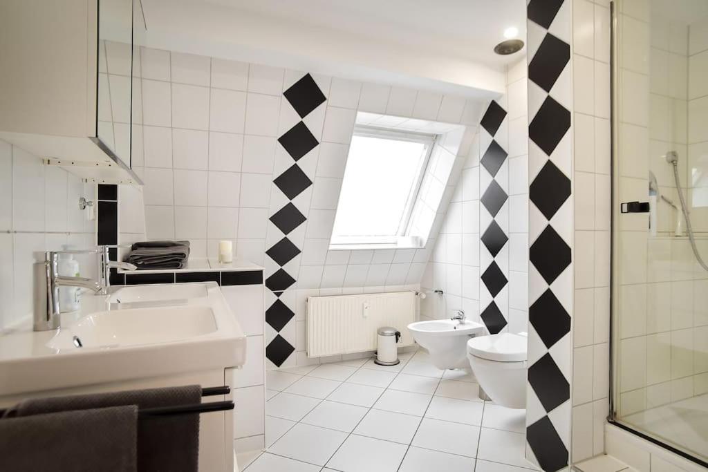 5 Secret Escape Apartment Above Stuttgart Exterior photo
